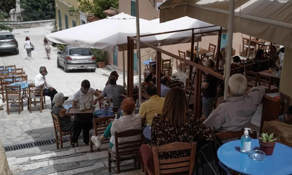 Κορονοϊός: Νέα χαλάρωση μέτρων για τουρισμό και λιανεμπόριο
